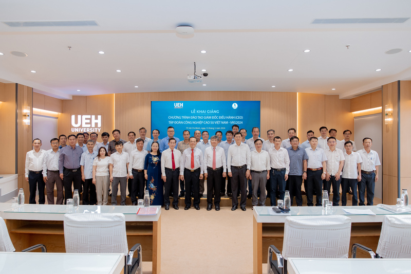 Lễ khai giảng Khóa đào tạo Giám đốc Điều hành (CEO) - Tập đoàn Công nghiệp Cao su Việt Nam năm 2024